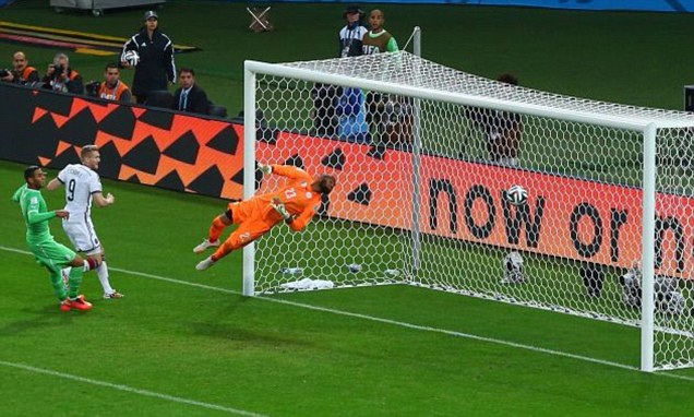 Loew Kecewa Meski Schurrle dan Ozil Selamatkan Jerman ke 8 Besar